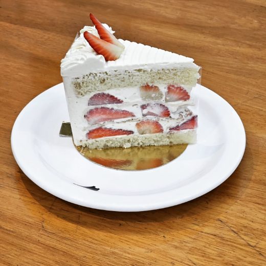 Fatia de bolo de morango